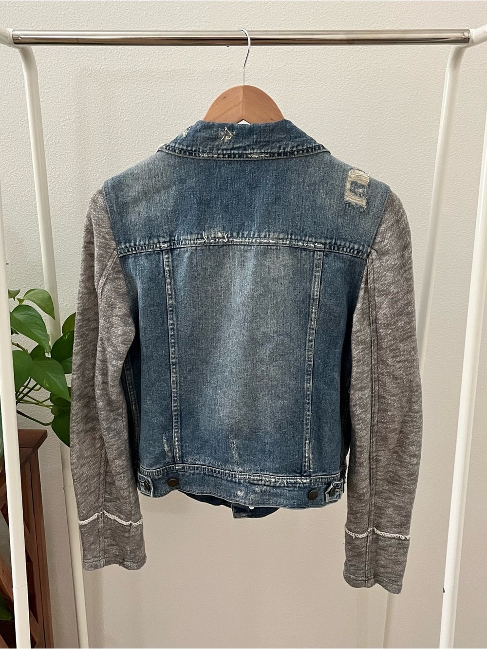 Free People Denim Jacket with Gray Knit Sleeves, Size M - Picture 3 of 5